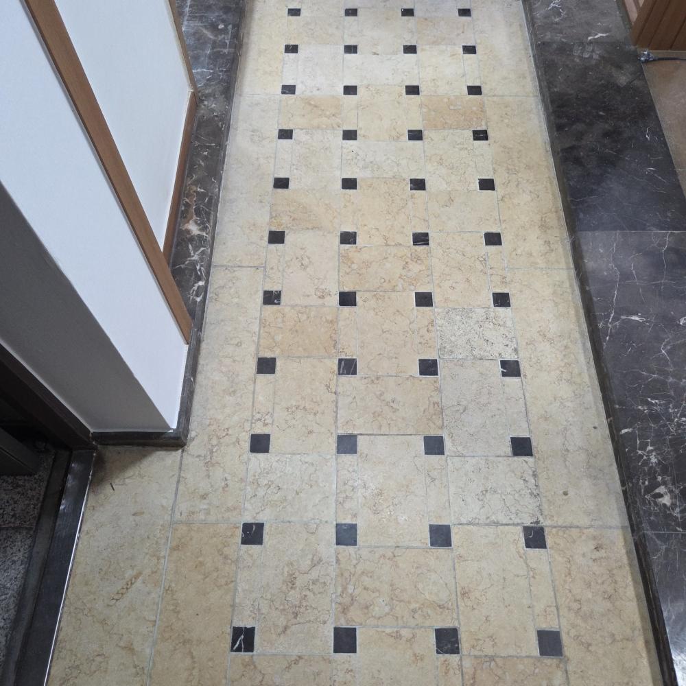 현관 타일 시공