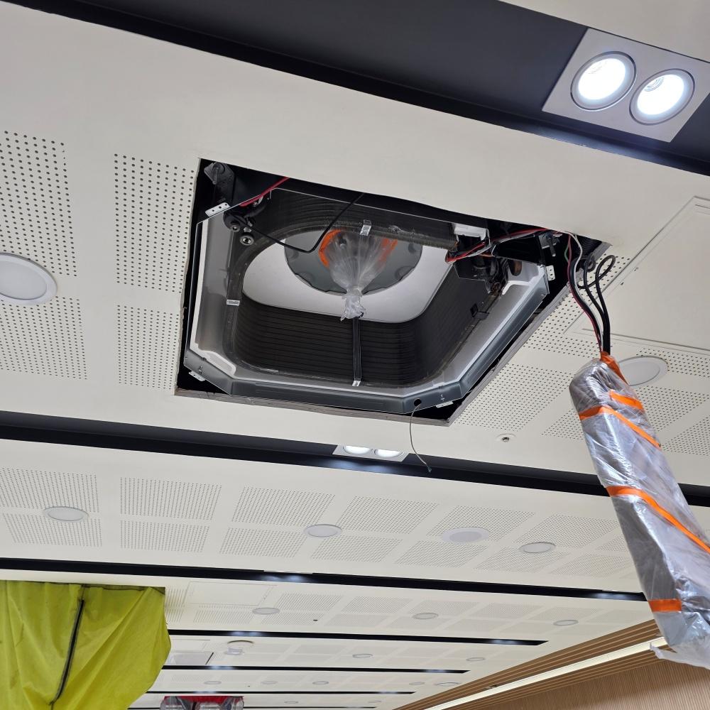 양천구 목동, 천장형 시스템에어컨 분해청소