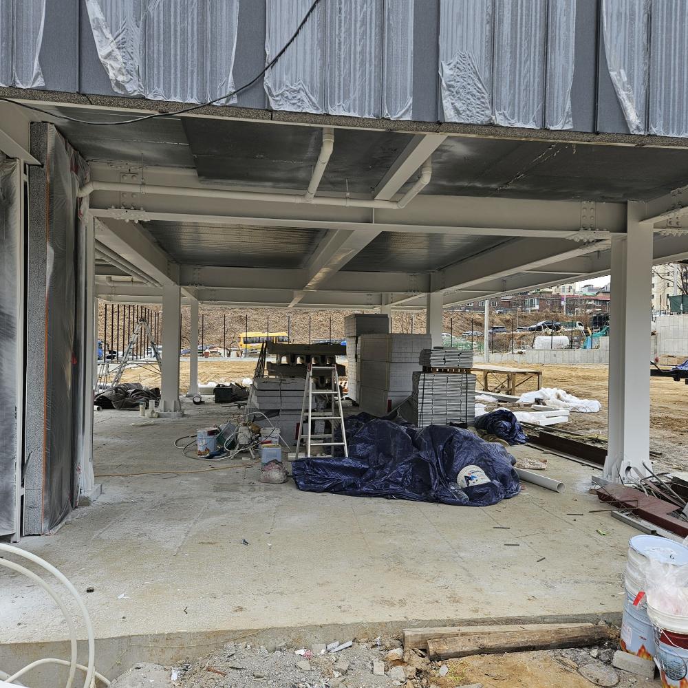 신축건물내 에이치빔 내화페인트 도장작업