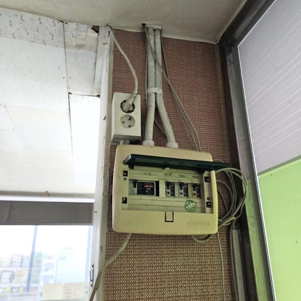 노후 전기배선 교체부터 2구에서 3구 변경