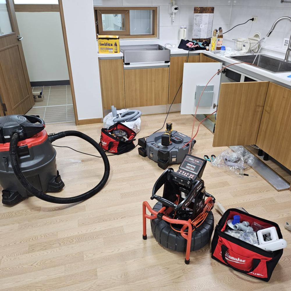 싱크대악취 스케일링작업및악취트랩설치