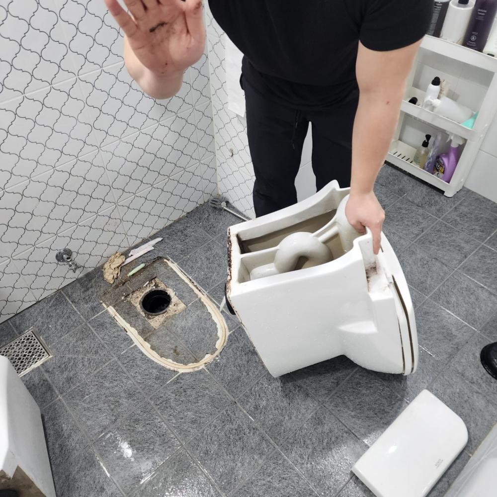 변기에 전자담배 빠진것 작업