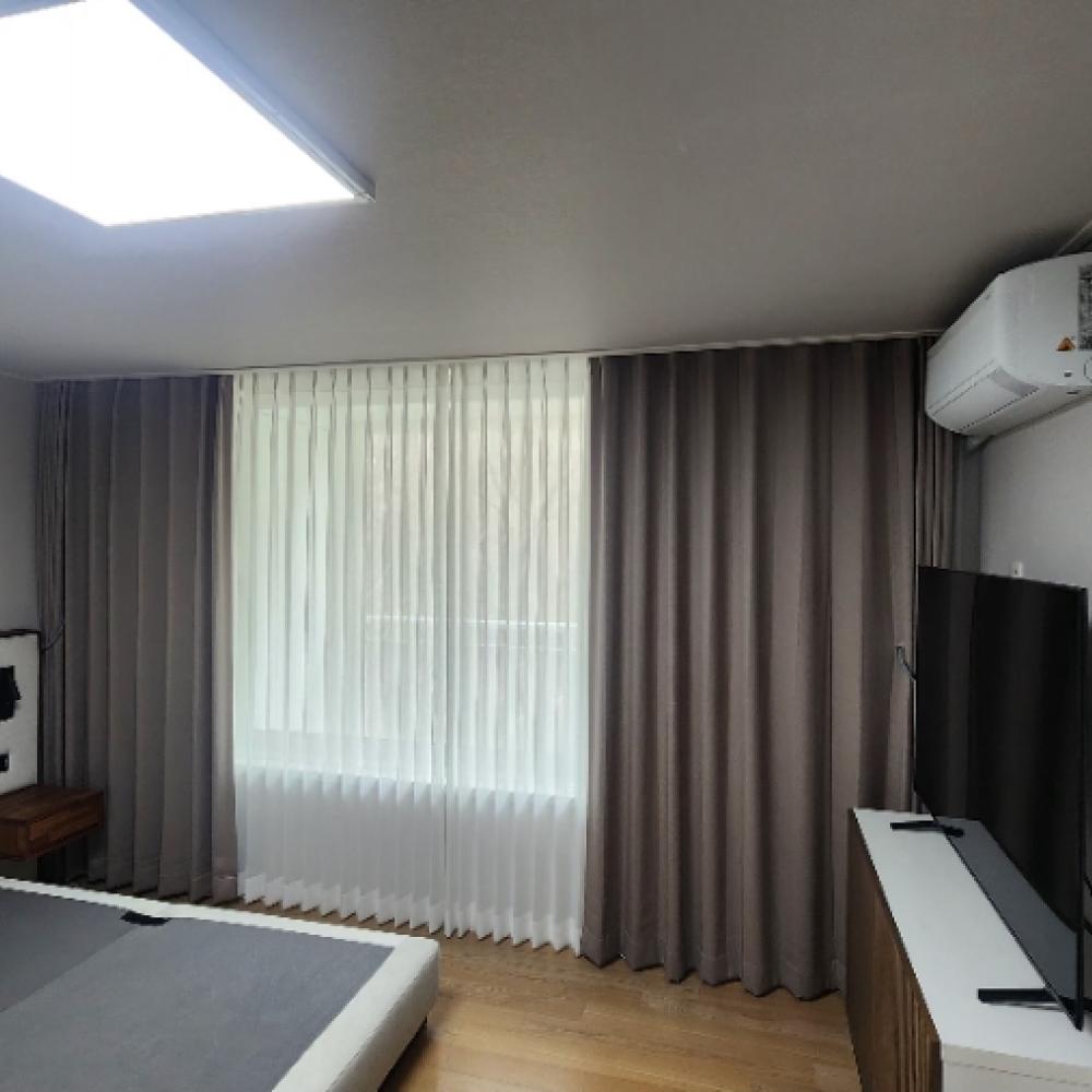 커튼 블라인드 우드루버셔터