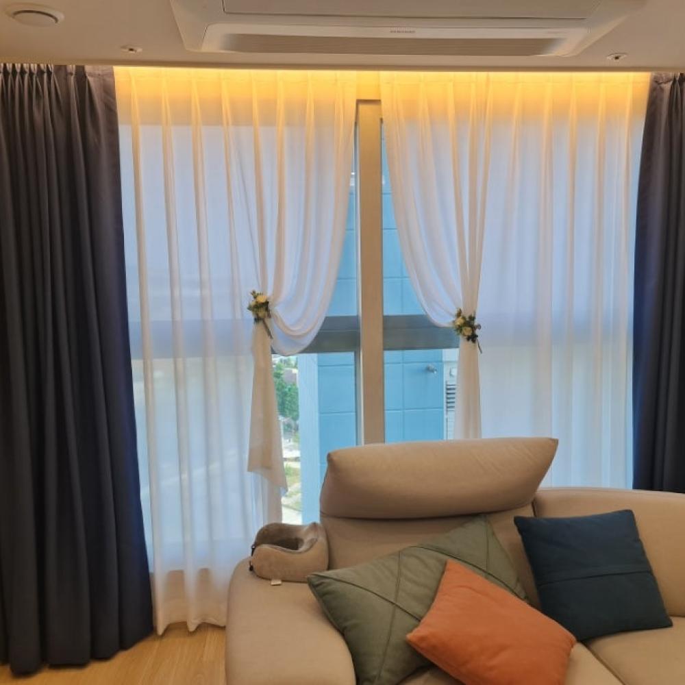 암막 커튼 사진입니다