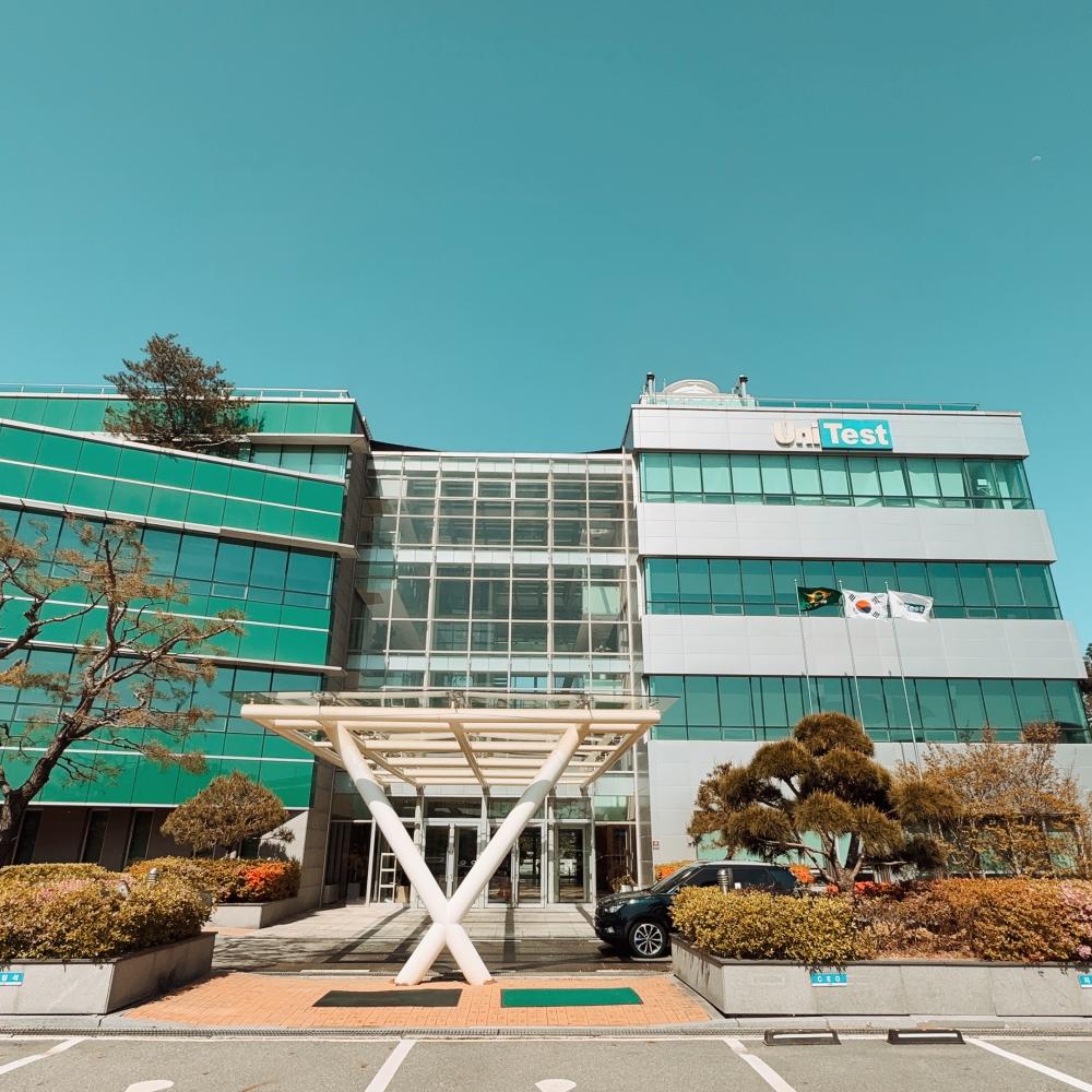 수원 유니테스트 회사사옥 유리창및외벽판넬청소